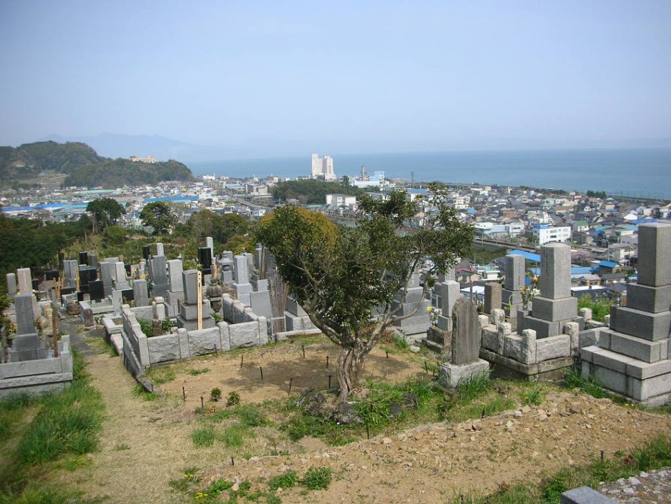 宗徳院　墓地上