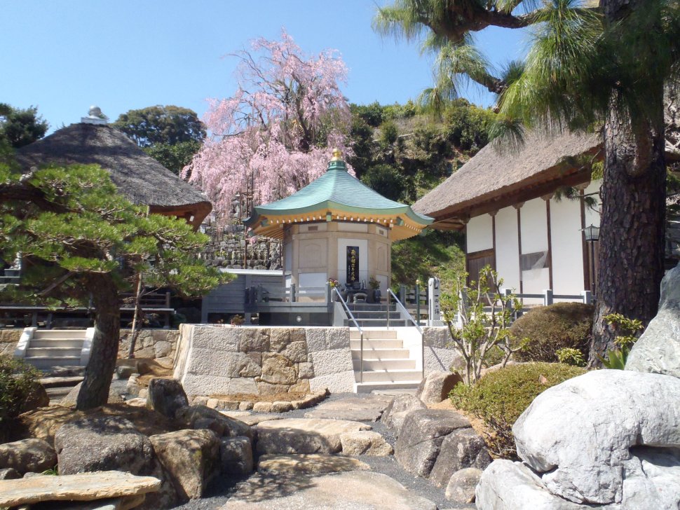 供養塔　一乗寺