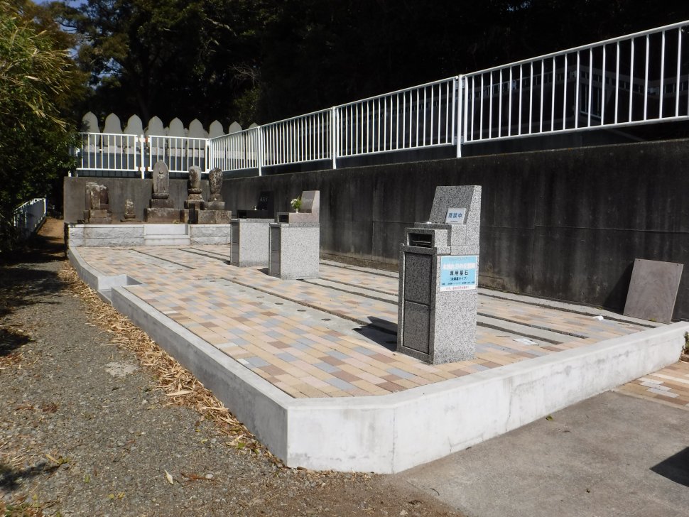 聖光寺　木洩れ日の丘霊園