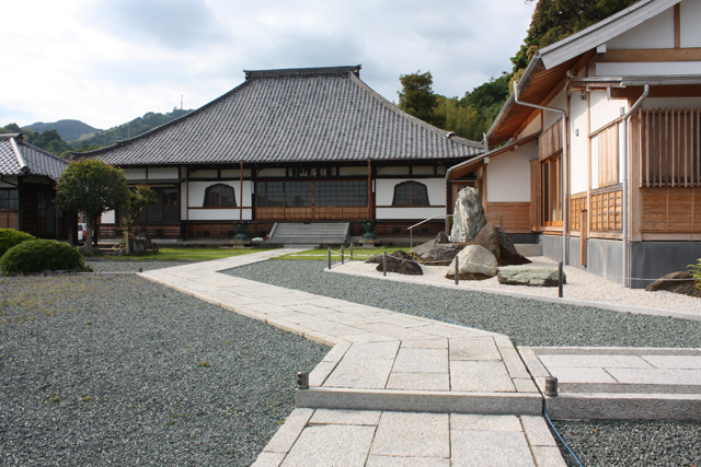 長福寺　本堂